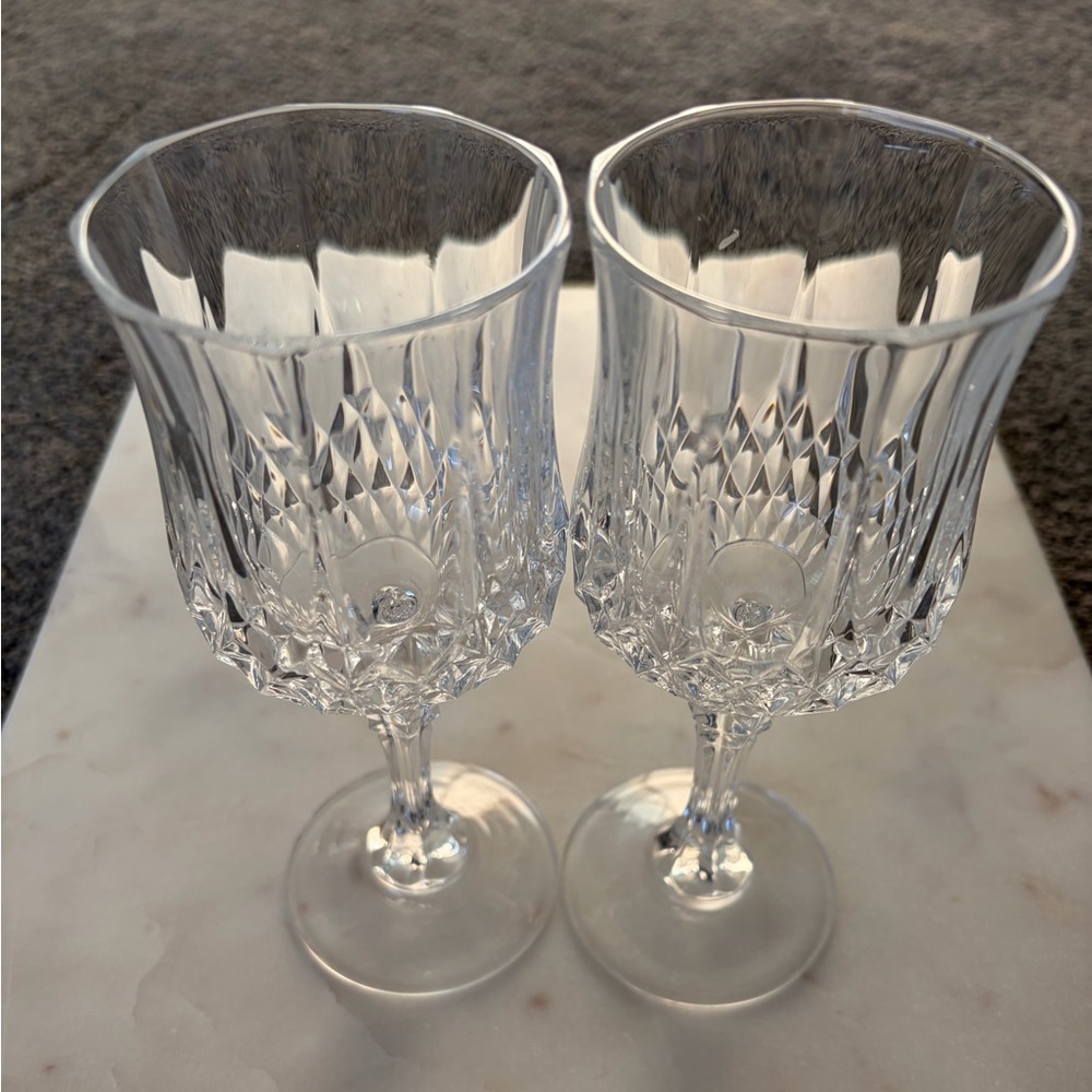Crystal Clear Wine Goblet Pair